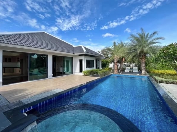 Siri Sala Private Thai Villa