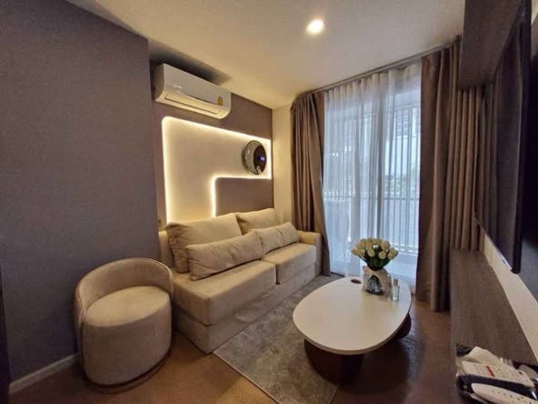 bedroom and living room of Suanbua Residence (Ari – Ratchakru)