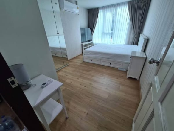 bedroom of Sukhumvit Living Town