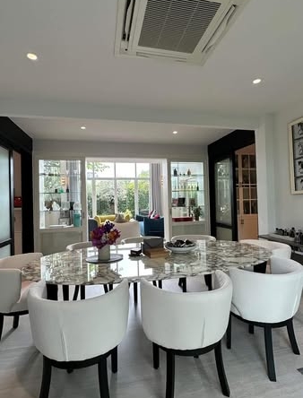 kitchen of Sukhumvit Road