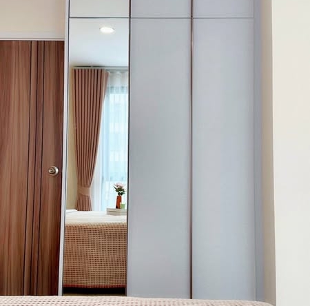 bedroom and room interior and bathroom of The Belgravia @ Ratchada 17