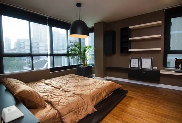 bedroom of The Clover