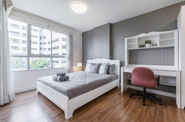 bedroom of The Clover
