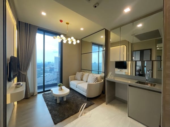 bathroom of The Crest Park Residences