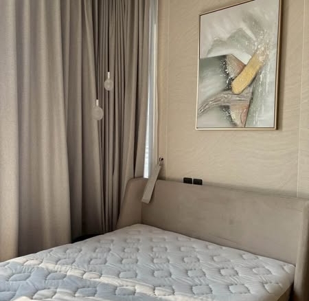 bedroom of The Crest Park Residences