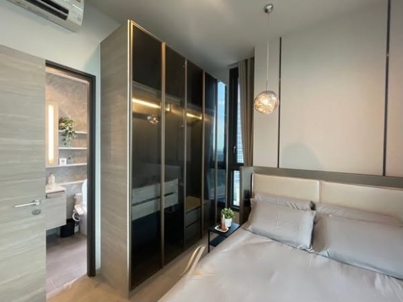 bedroom and room interior of The Crest Park Residences