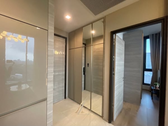 room interior of The Crest Park Residences