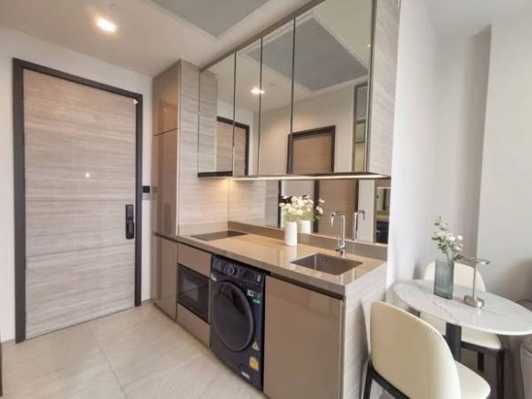room interior of The Crest Park Residences