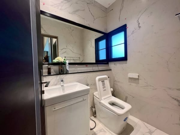 bathroom of เดอะ เจนทริ วิภาวดี (The Gentry Vibhavadi)