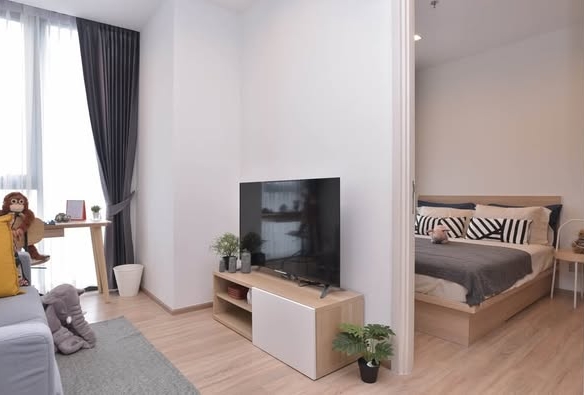 bedroom and living room of THE LINE Phahon-Pradipat