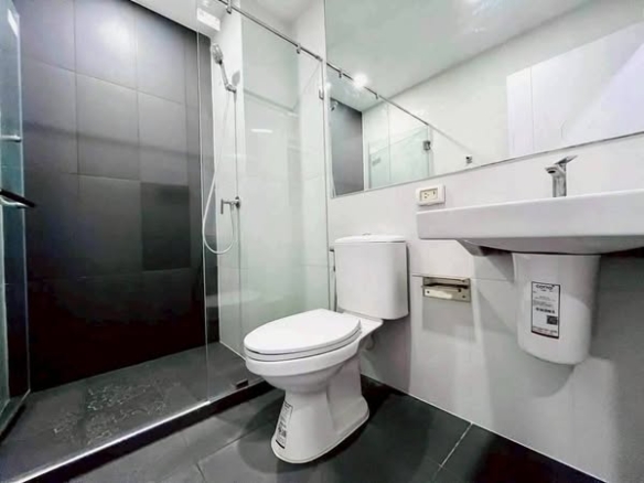 bathroom of The Origin Ram 209 Interchange