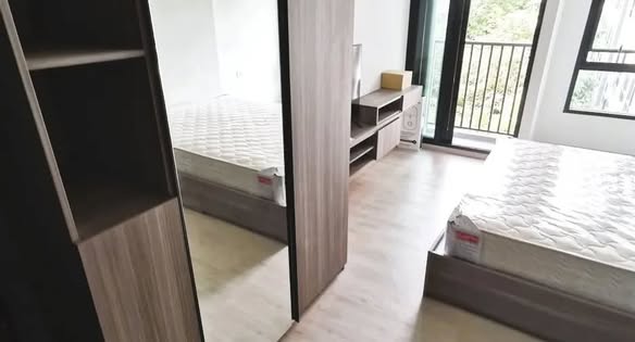 bedroom and room interior of The Origin Sukhumvit 105