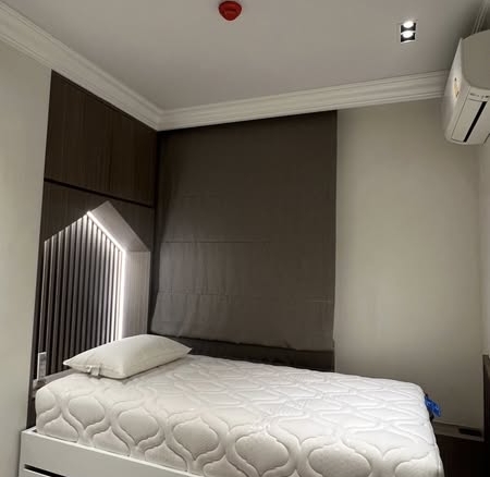 bedroom of The Parkland Phetkasem 56