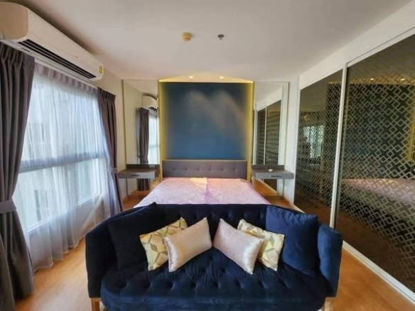 living room and bedroom of The Parkland Phetkasem 56