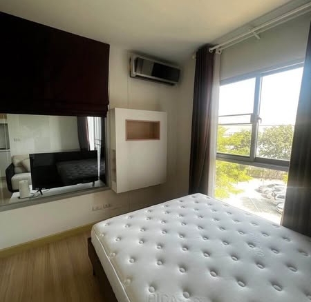 bedroom of The Parkland Srinakarin Lakeside