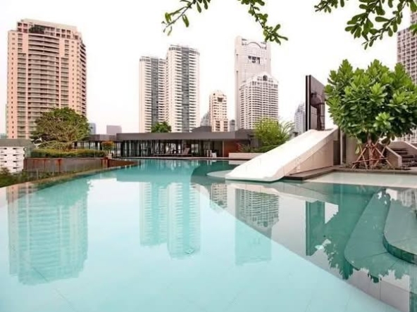 pool of The Seed Mingle