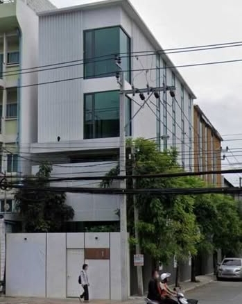 The Teak Pattanakarn – Thonglor