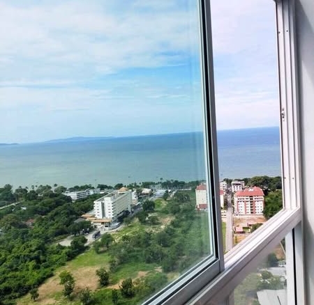 The Twin Towers Hotel