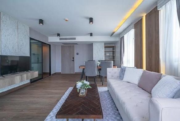 living room and room interior of The Unique Sukhumvit 62/1