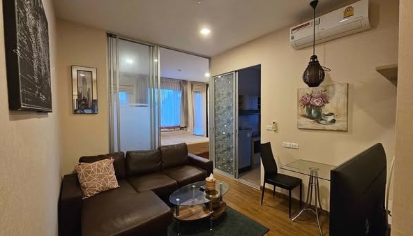 bedroom and living room of Tree Boutique Hotel Nimman by Tree Retro