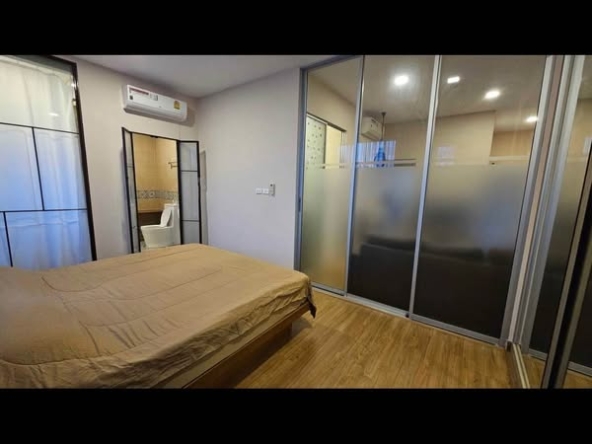 bedroom and room interior of Tree Boutique Hotel Nimman by Tree Retro