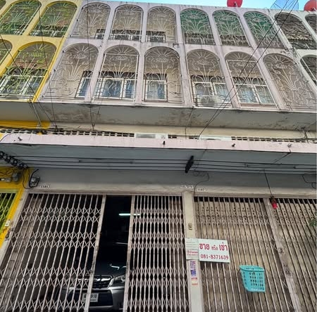 fire escape of Vora Town