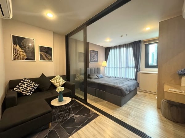 bedroom and living room of XT HUAIKHWANG
